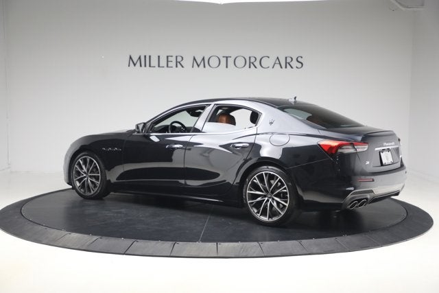 2023 Maserati Ghibli Modena Q4