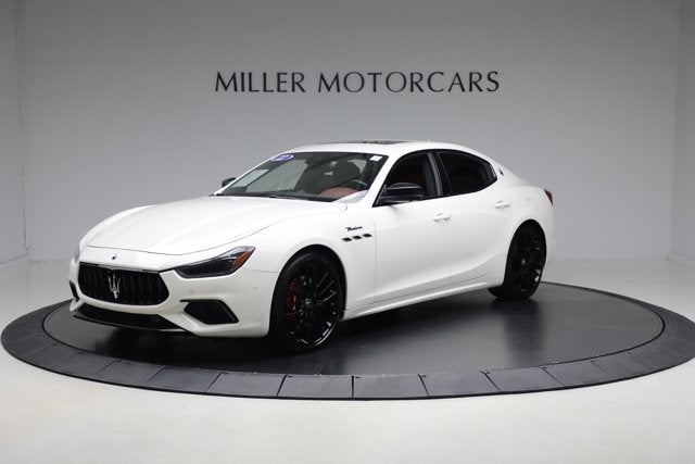 2022 Maserati Ghibli Modena Q4