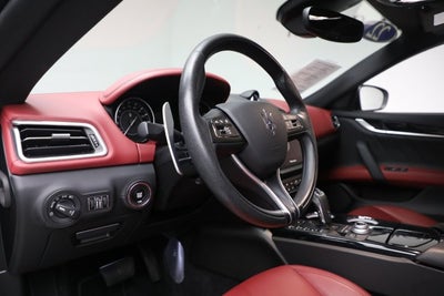 2022 Maserati Ghibli Modena Q4