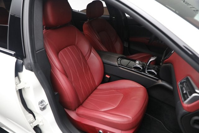 2022 Maserati Ghibli Modena Q4