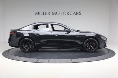 2023 Maserati Ghibli Modena Q4