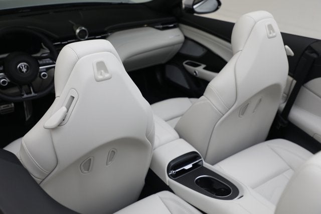 2026 Maserati GranCabrio Modena