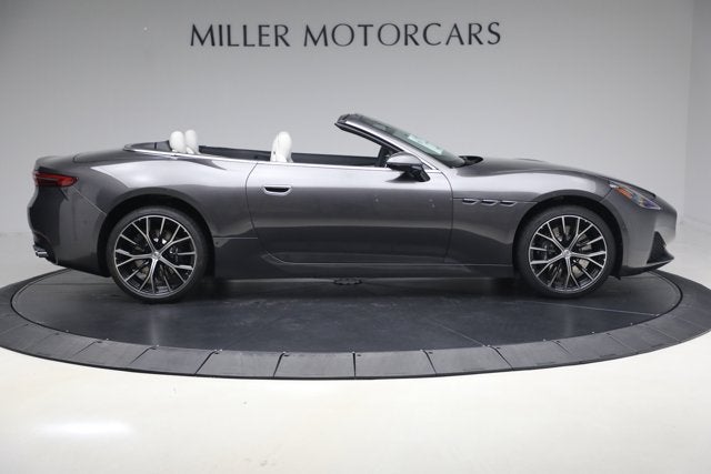 2026 Maserati GranCabrio Modena