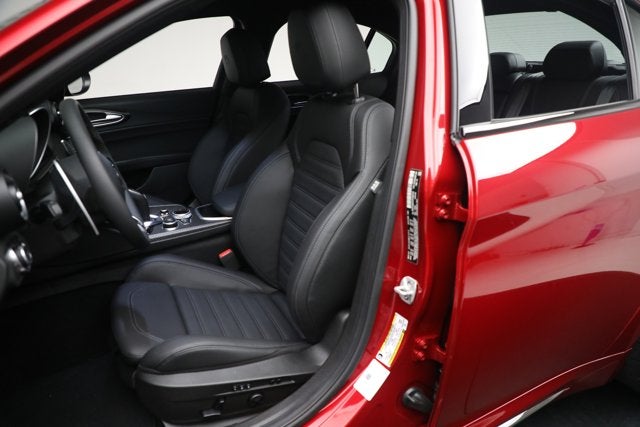 2024 Alfa Romeo Giulia Quadrifoglio