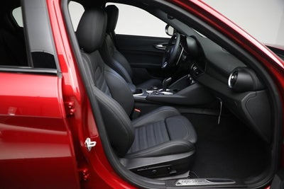 2024 Alfa Romeo Giulia Quadrifoglio