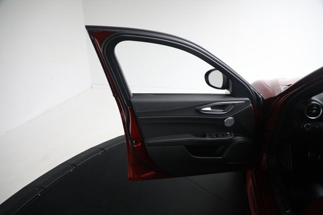 2024 Alfa Romeo Giulia Quadrifoglio