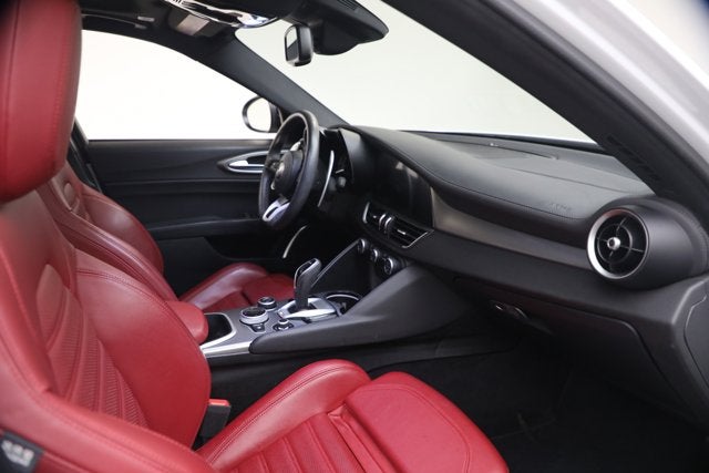 2022 Alfa Romeo Giulia Veloce