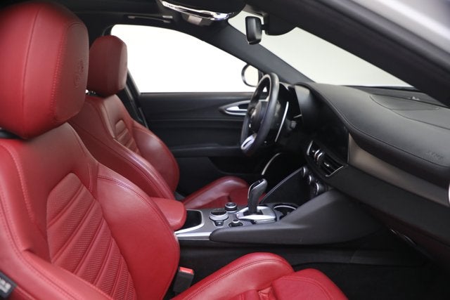 2022 Alfa Romeo Giulia Veloce