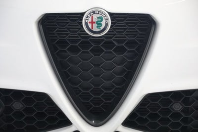 2022 Alfa Romeo Giulia Veloce