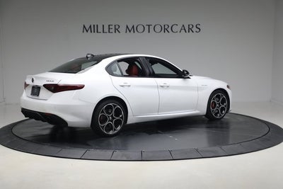 2022 Alfa Romeo Giulia Veloce