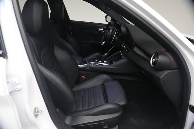 2023 Alfa Romeo Giulia Estrema
