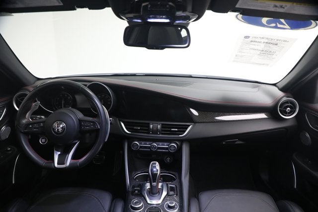 2023 Alfa Romeo Giulia Estrema