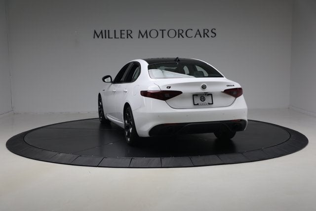 2023 Alfa Romeo Giulia Estrema