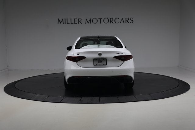 2023 Alfa Romeo Giulia Estrema