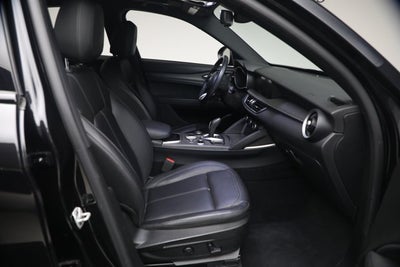 2022 Alfa Romeo Stelvio TI