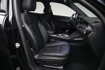 2022 Alfa Romeo Stelvio TI