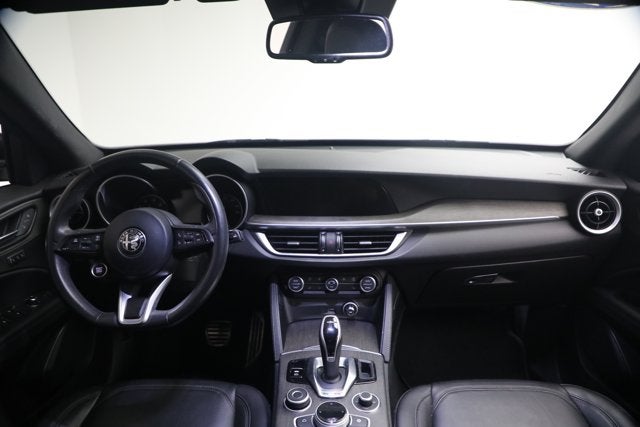 2022 Alfa Romeo Stelvio TI