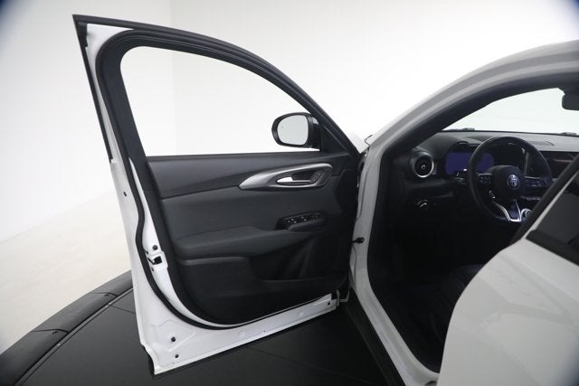 2024 Alfa Romeo Tonale Hybrid Ti