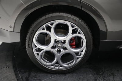 2024 Alfa Romeo Tonale Hybrid Veloce