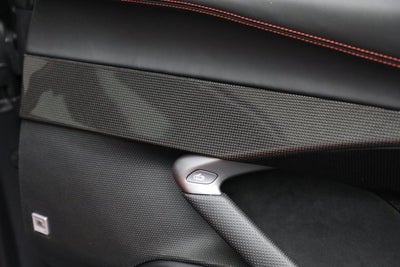 2023 Ferrari 296 GTS Base