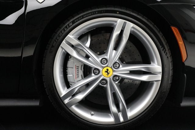 2023 Ferrari 296 GTS Base