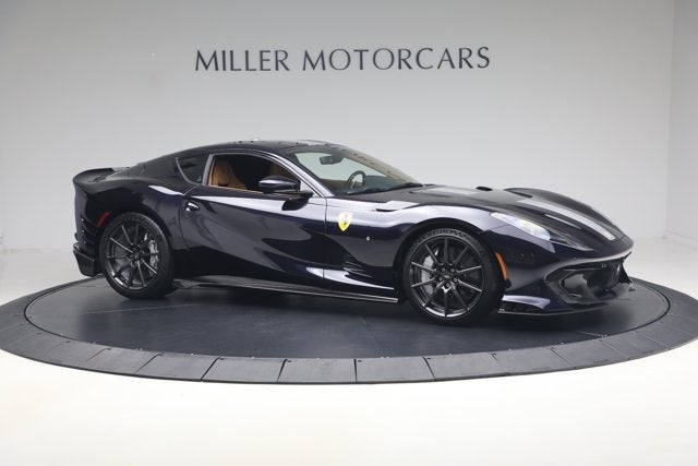 2022 Ferrari 812 Competizione Base