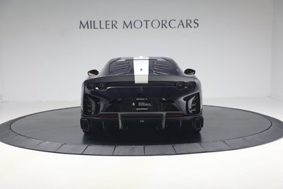2022 Ferrari 812 Competizione Base