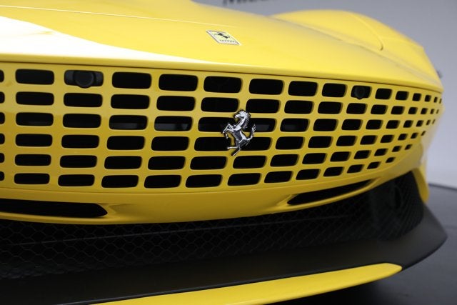 2025 Ferrari Roma Spider Base