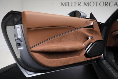 2025 Ferrari Roma Spider Base