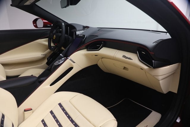 2025 Ferrari Roma Spider Base