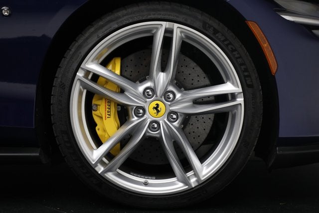 2025 Ferrari Roma Spider Base