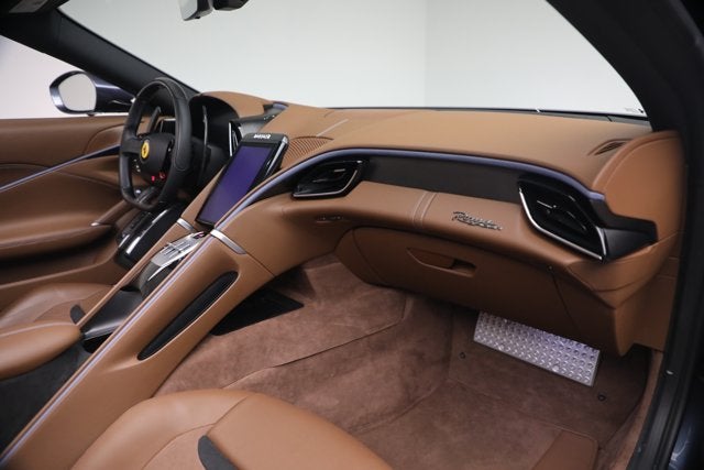 2025 Ferrari Roma Spider Base