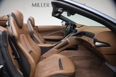 2025 Ferrari Roma Spider Base
