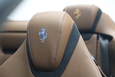 2025 Ferrari Roma Spider Base