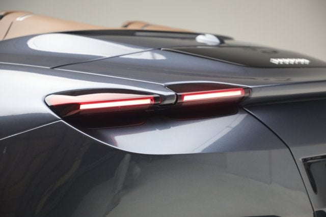 2025 Ferrari Roma Spider Base