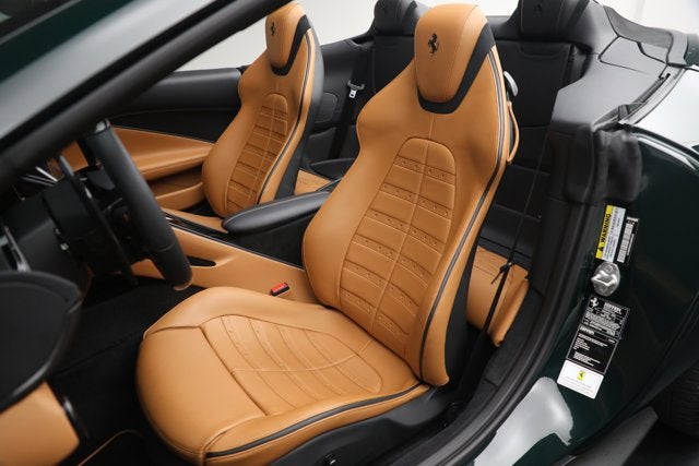 2025 Ferrari Roma Spider Base