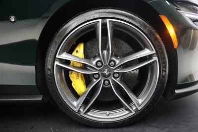 2025 Ferrari Roma Spider Base