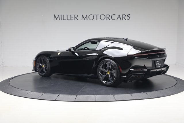 2025 Ferrari 12Cilindri Base