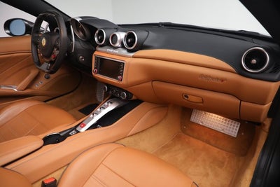 2017 Ferrari California T Base