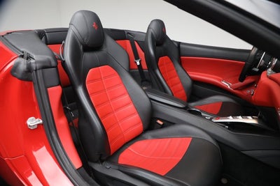2017 Ferrari California T Base