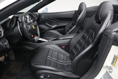 2017 Ferrari California T Base