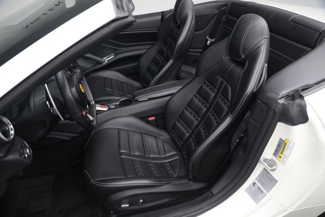 2017 Ferrari California T Base