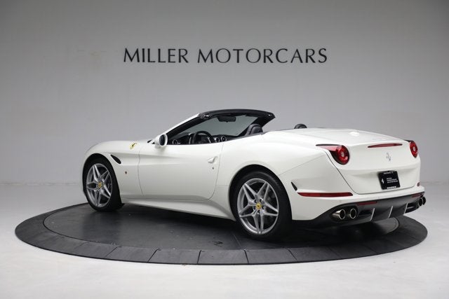 2017 Ferrari California T Base