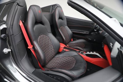 2018 Ferrari 488 Spider Base