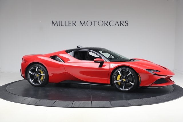 2023 Ferrari SF90 Stradale Base