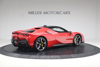 2023 Ferrari SF90 Stradale Base
