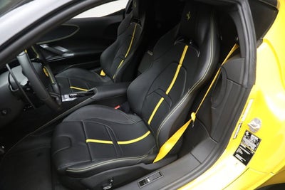 2023 Ferrari SF90 Stradale Base