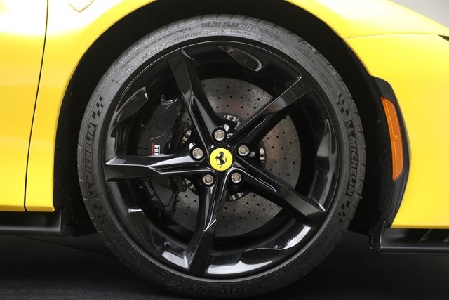 2023 Ferrari SF90 Stradale Base
