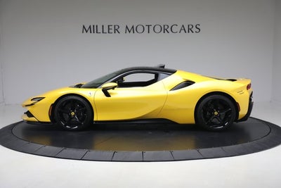 2023 Ferrari SF90 Stradale Base