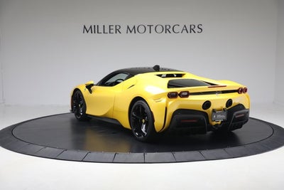 2023 Ferrari SF90 Stradale Base
